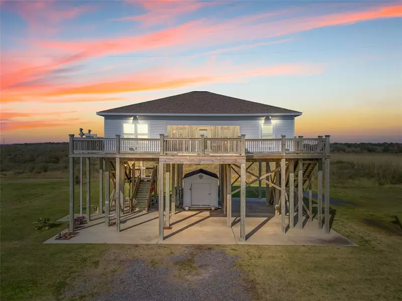 112 Pelican Beach DR, Cameron, LA 70631