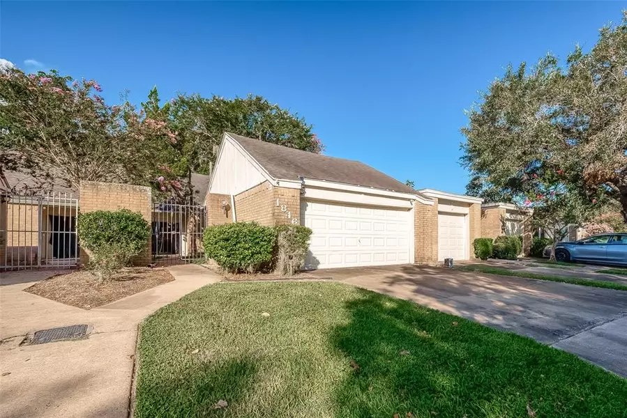 1846 Veranda DR, West Columbia, TX 77486