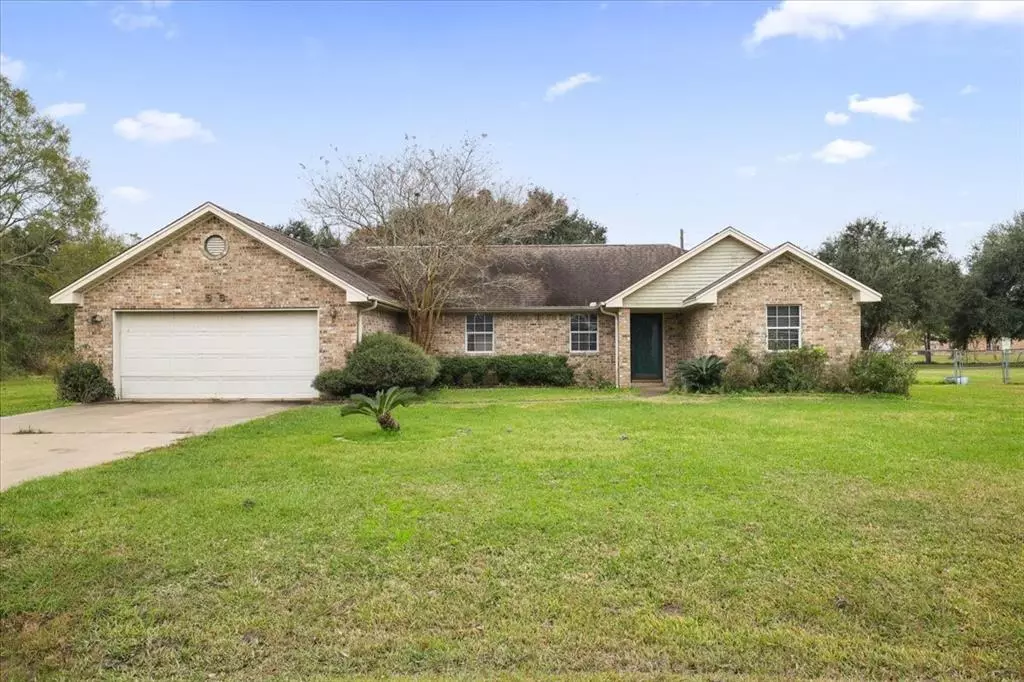 Winnie, TX 77665,505 Meadowlark LN