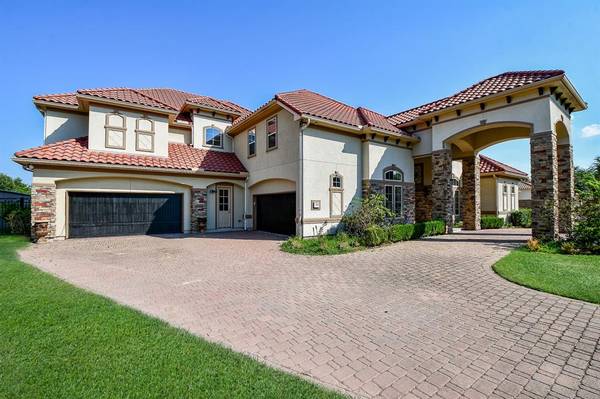 32 Miramar Heights Circle, Sugar Land, TX 77479