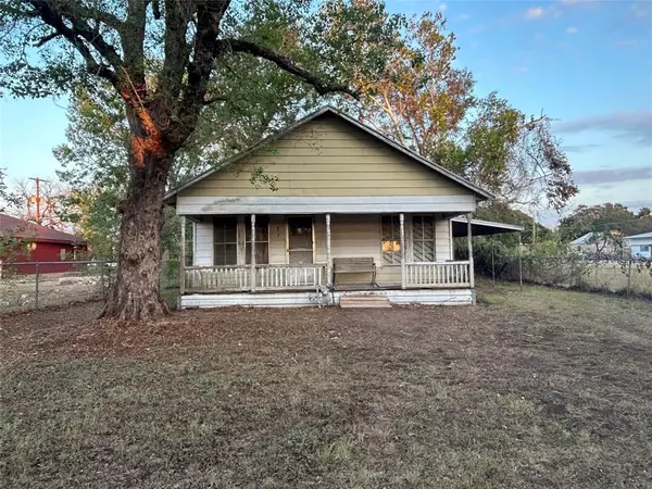 Hempstead, TX 77445,836 7th ST