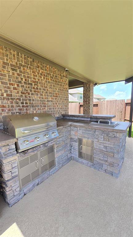 League City, TX 77573,505 OZARK COURT
