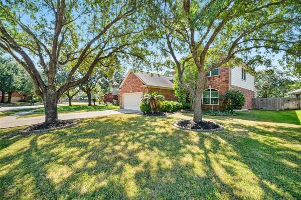 2015 Misty Falls Ln LN,  Richmond,  TX 77406