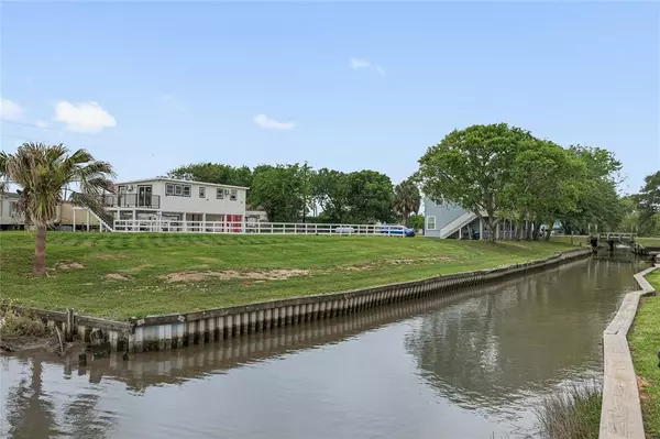 Brazoria, TX 77422,5202 County Road 469