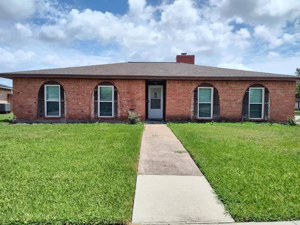 8723 Bandridge RD, La Porte, TX 77571