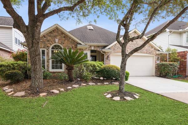 11902 White Water Bay DR, Pearland, TX 77584