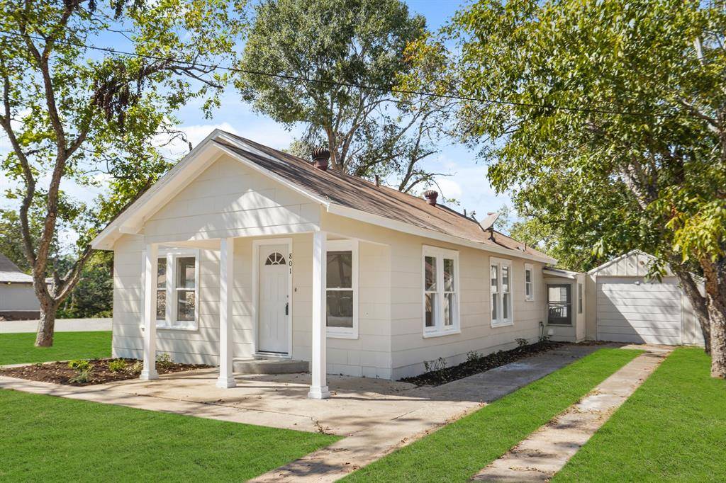 El Campo, TX 77437,801 Hayden ST