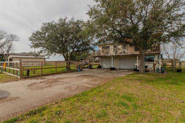 Anahuac, TX 77514,108 Linda ST