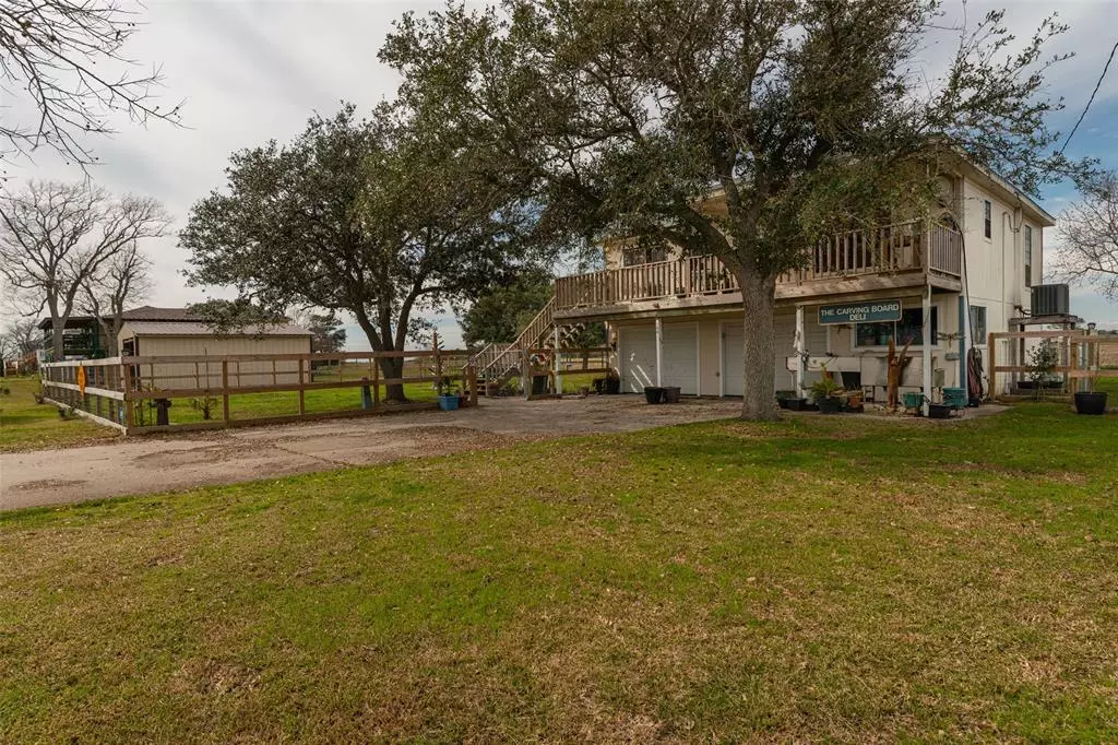 Anahuac, TX 77514,108 Linda ST