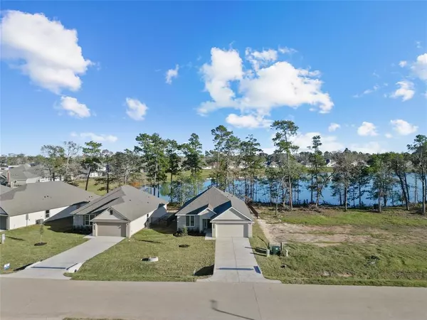 457 Shoreview DR, Conroe, TX 77303