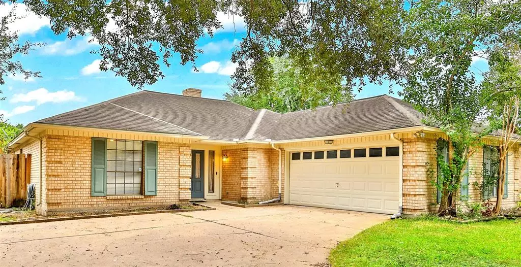 9203 Sabastian Drive, Houston, TX 77083