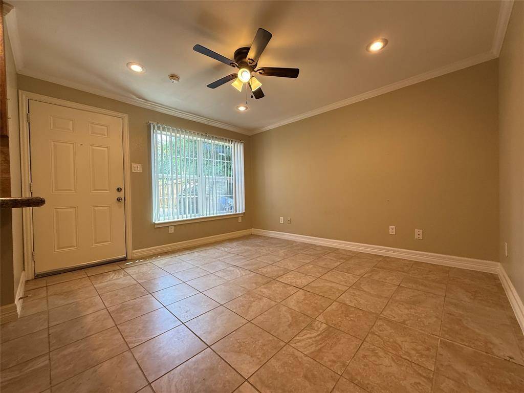 Houston, TX 77023,4719 Clay ST #5