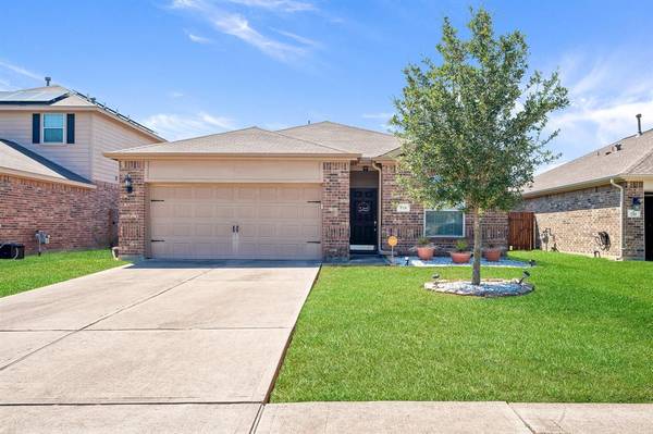 774 Grassy Knoll LN, La Marque, TX 77568