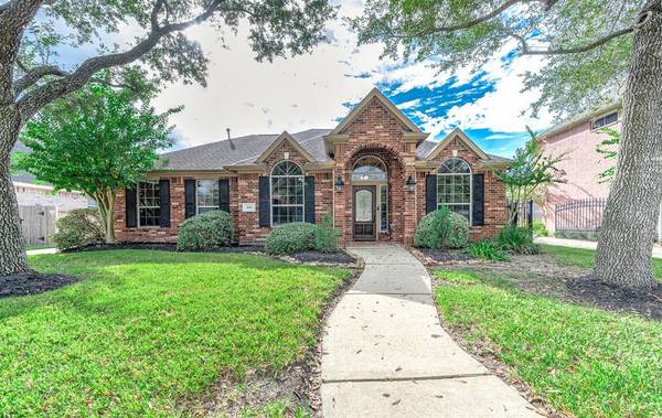 3110 Sumac DR, Pearland, TX 77584