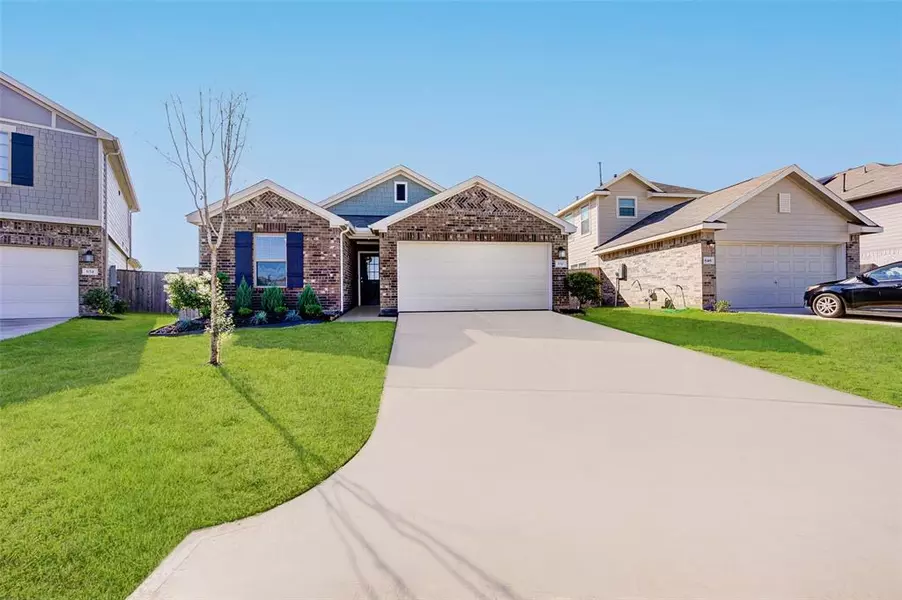 850 Deerhurst LN, Magnolia, TX 77354