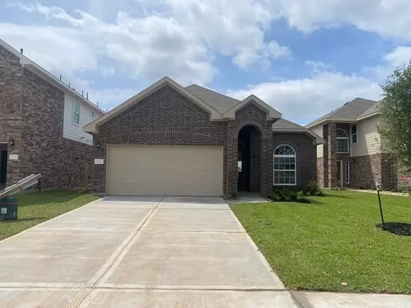 114 Kelly ST, Angleton, TX 77515