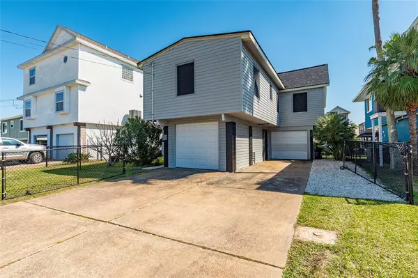 Bayou Vista, TX 77563,18 Dolphin ST