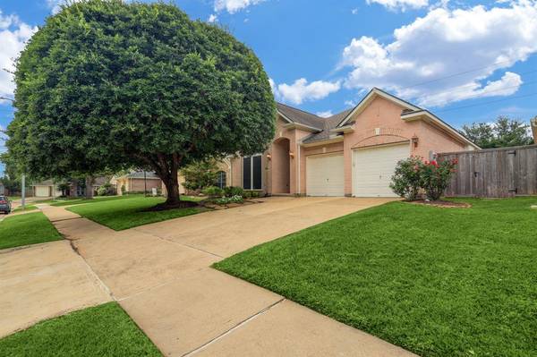 1715 Wild Rye TRL,  Sugar Land,  TX 77479