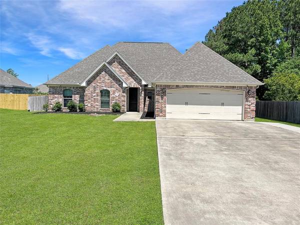 6210 Jenny LN, Lumberton, TX 77657