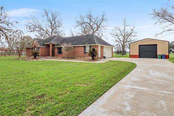 Angleton, TX 77515,154 Horse Shoe TRL