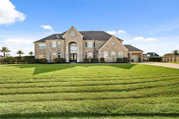 2012 Lake Landing DR, League City, TX 77573