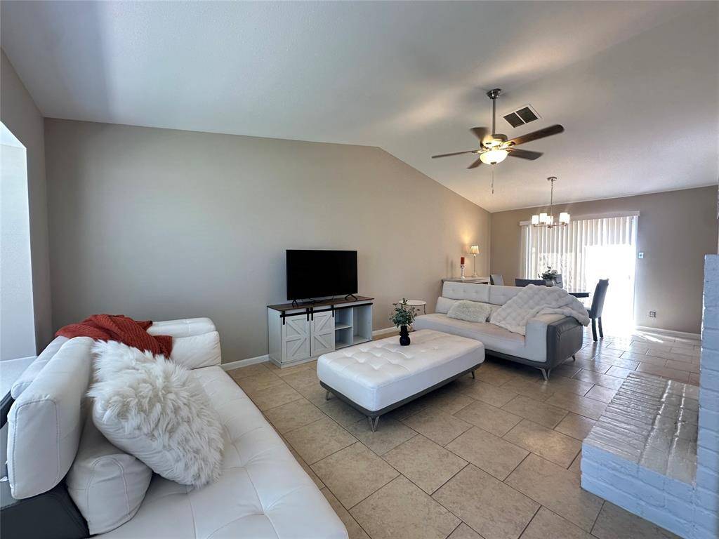 10627 Sandpiper DR #136, Houston, TX 77096