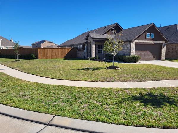 2716 Bernadino DR, Texas City, TX 77568