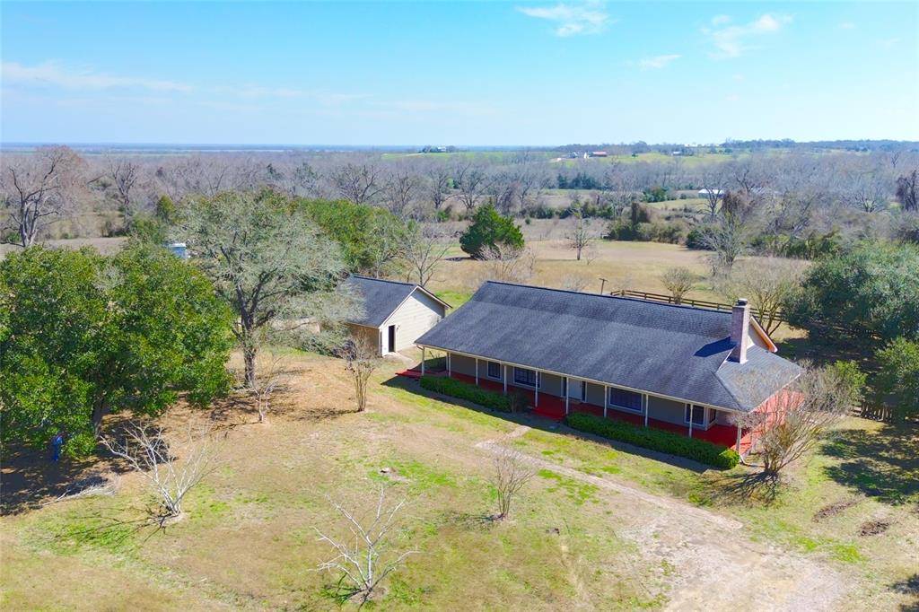 3722 W Hilltop DR, Chappell Hill, TX 77426