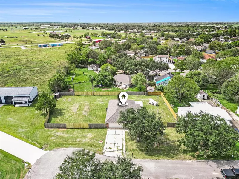 19198 County Road 669e, Alvin, TX 77511