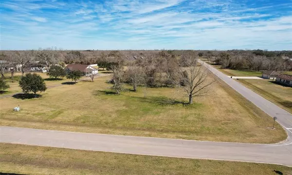 16735 Wrangler RD, Rosharon, TX 77583