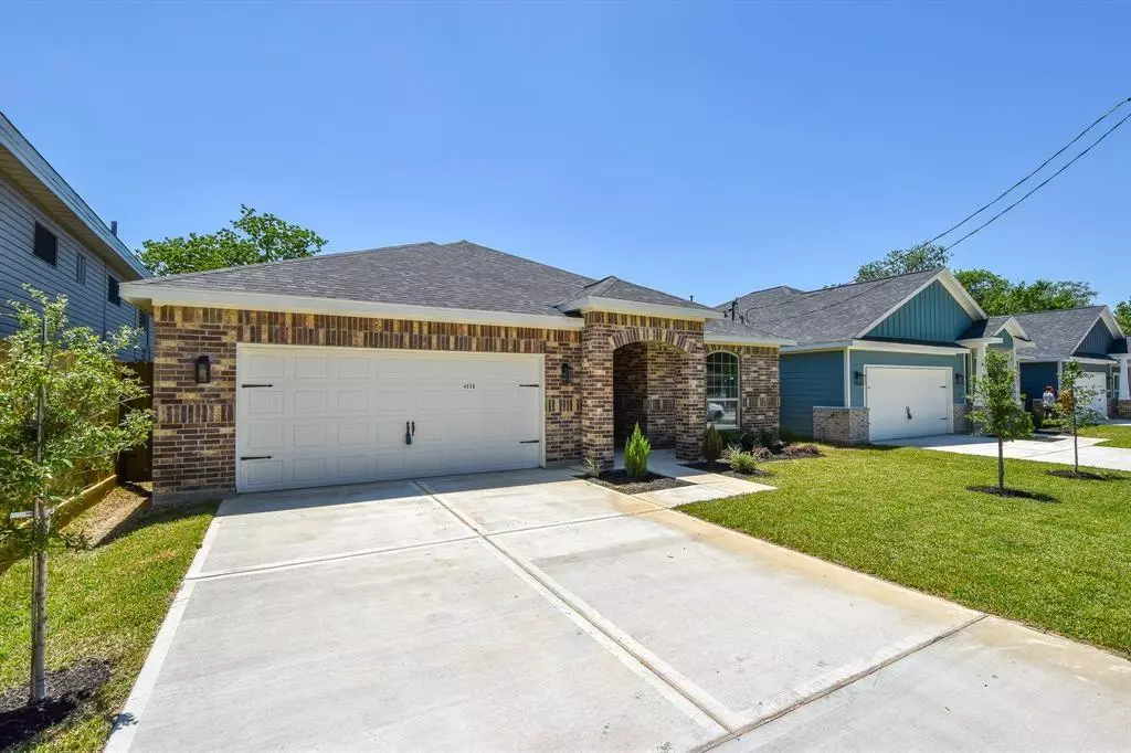 Houston, TX 77051,4556 Redbud ST