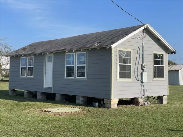 Port Lavaca, TX 77979,57 5 th ST