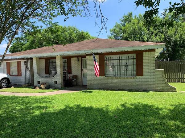 2625 7th AVE N, Texas City, TX 77590