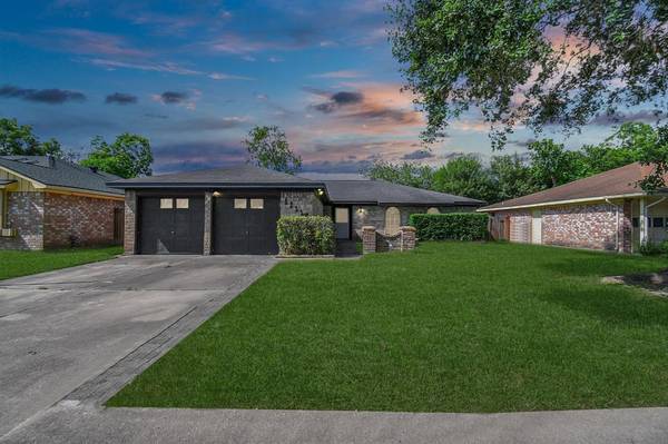 12110 Fairpoint Drive, Houston, TX 77099