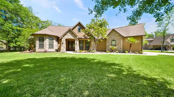 2050 Riverview XING, Huffman, TX 77336