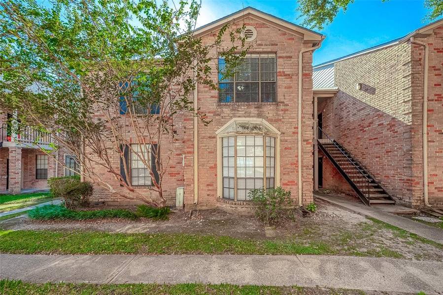 2255 Braeswood Park DR #300, Houston, TX 77030