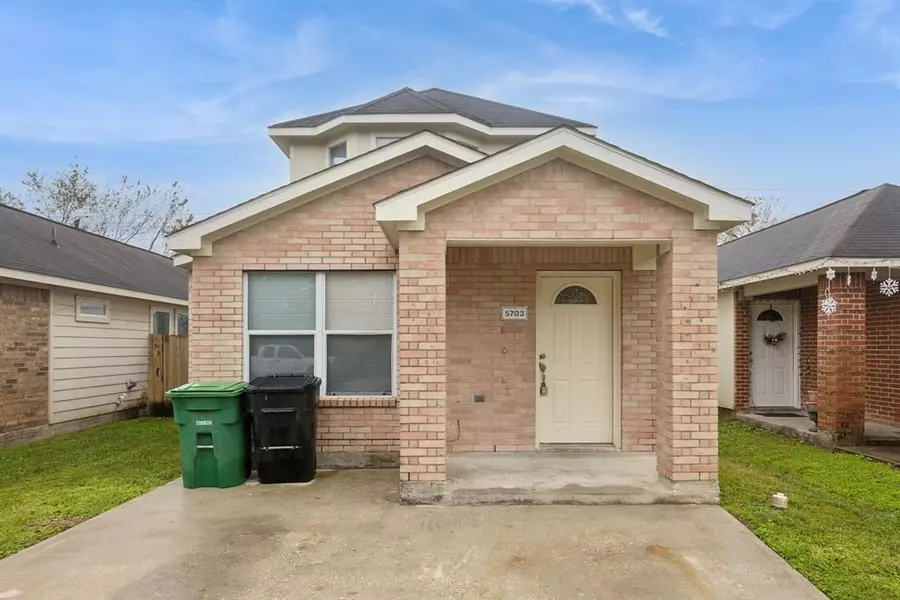 5703 Lotus ST, Houston, TX 77085