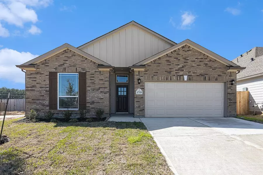 1719 Cindy LN, Conroe, TX 77304