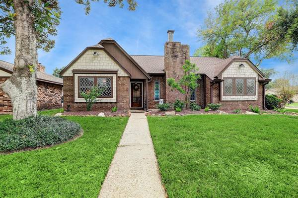 1502 Van Buren DR, Deer Park, TX 77536