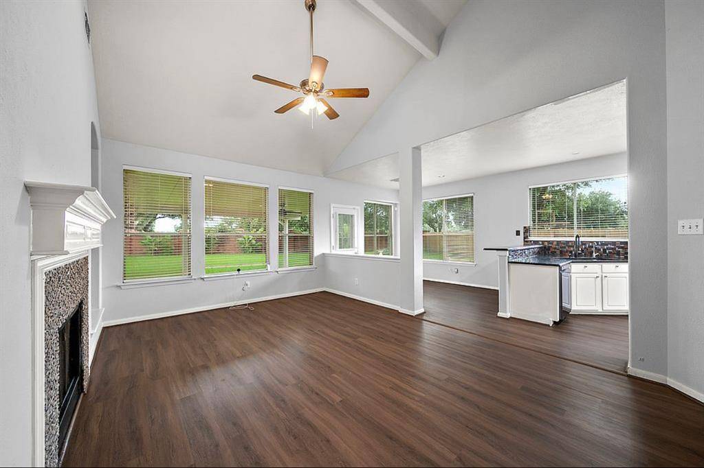 Sugar Land, TX 77479,1123 Woodley Bend