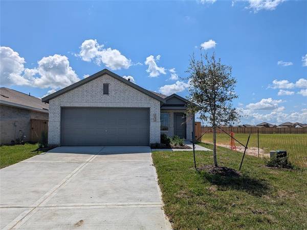 2915 Summer Breeze WAY, Angleton, TX 77515