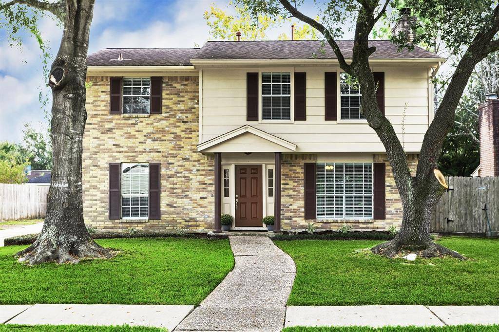 108 Heathgate DR, Houston, TX 77062