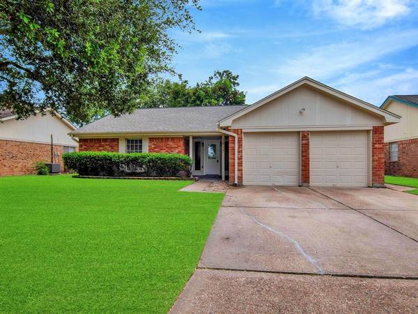 1917 28th AVE N, Texas City, TX 77590