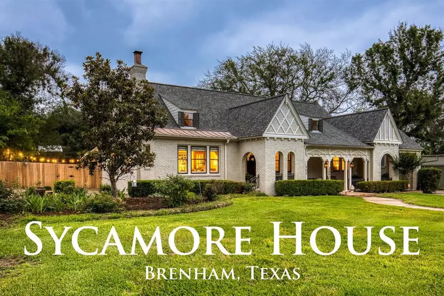 407 Sycamore ST, Brenham, TX 77833