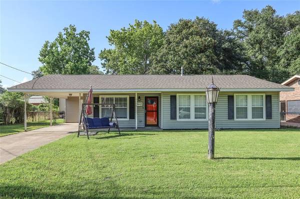 3476 Pelican ST, Pinehurst, TX 77630