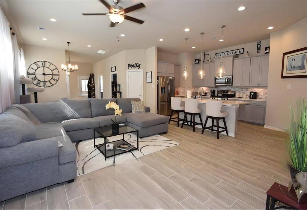 Katy, TX 77493,917 Crystal Bend LN