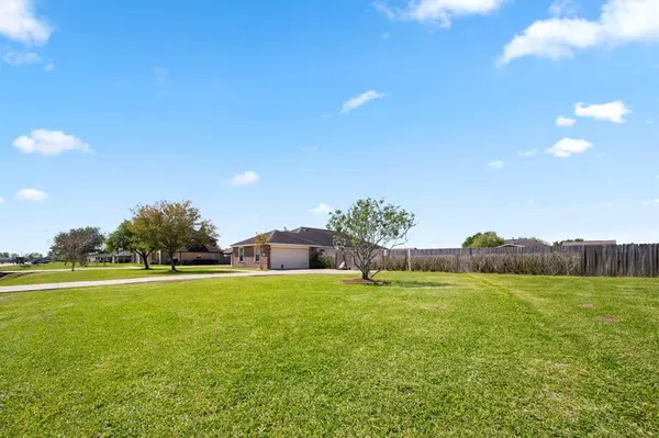 Needville, TX 77461,11202 Aaron WAY