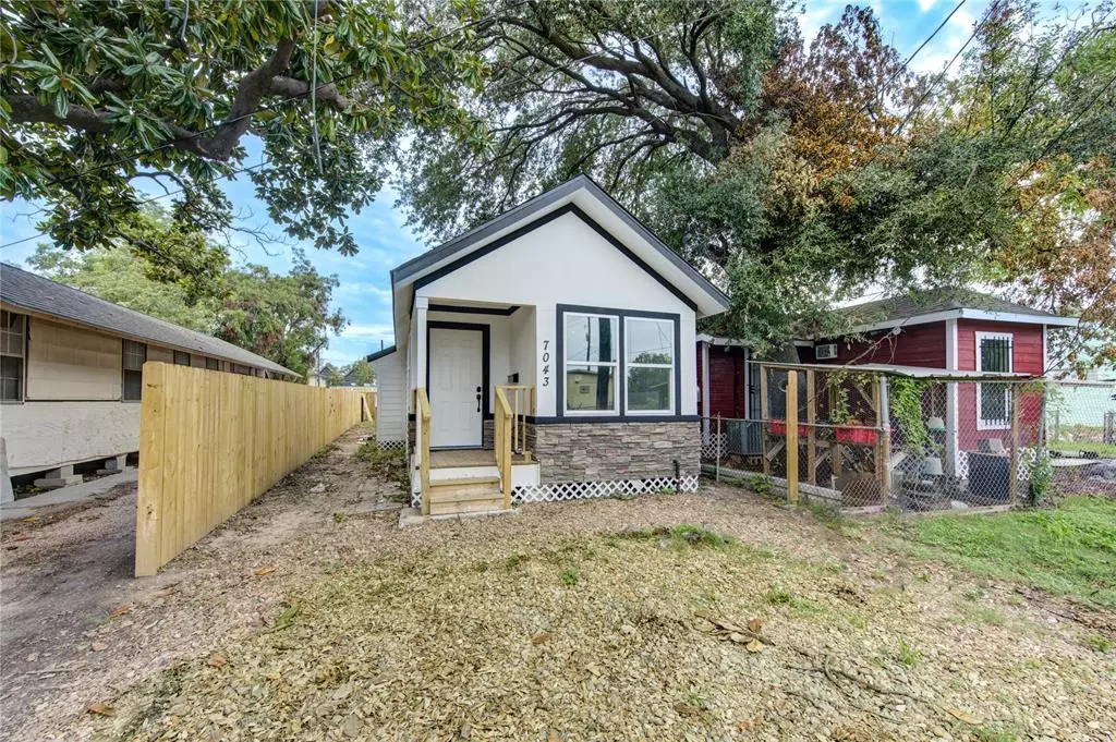 Houston, TX 77011,7043 Avenue L