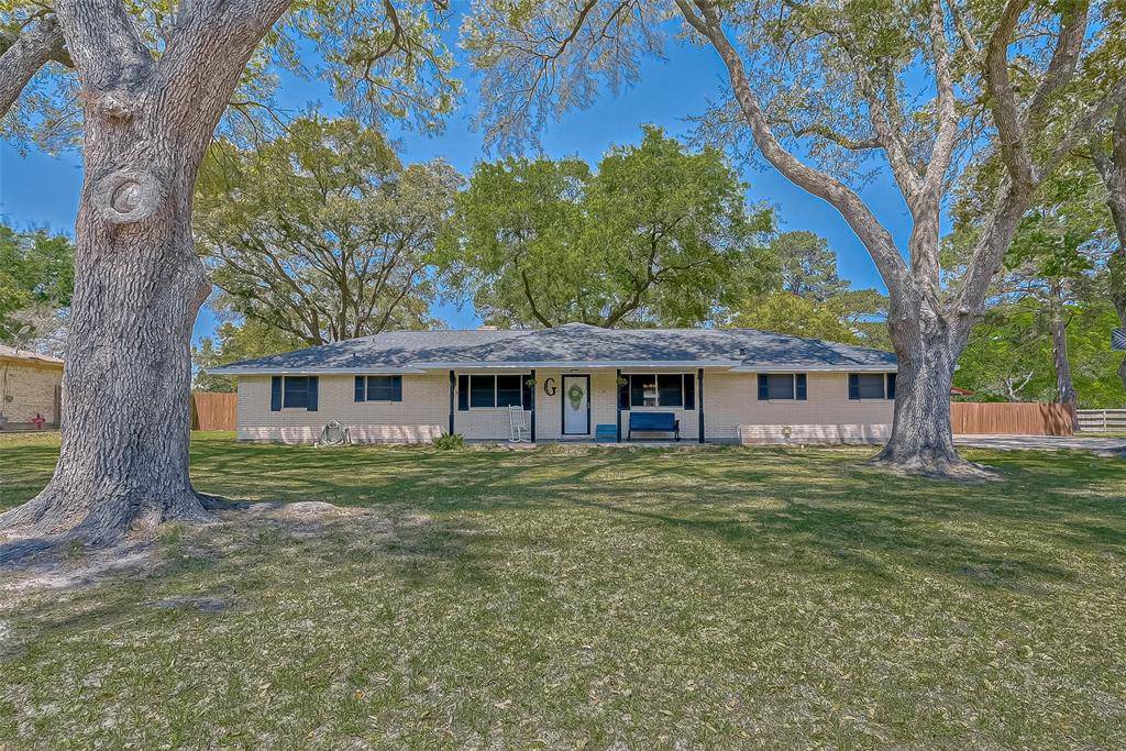 Trinity, TX 75862,106 Crestway ST