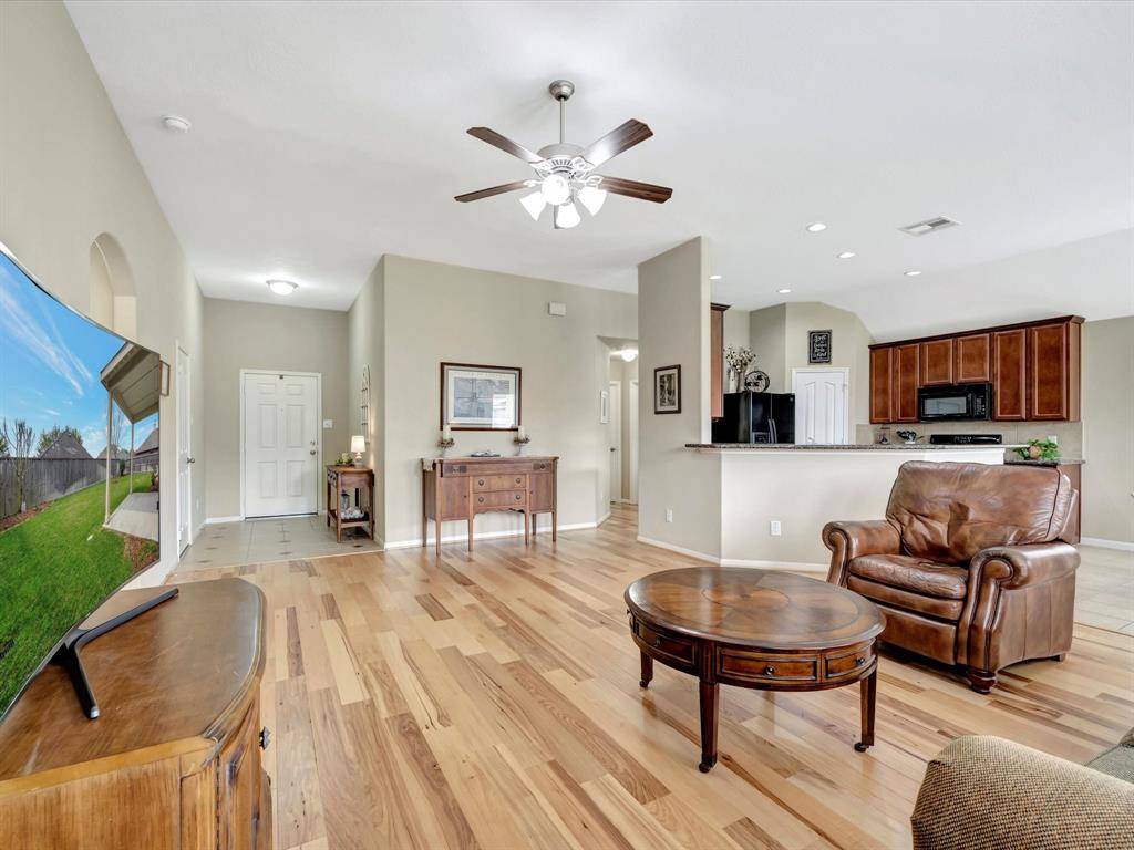 Dickinson, TX 77539,4038 Palmetto CT
